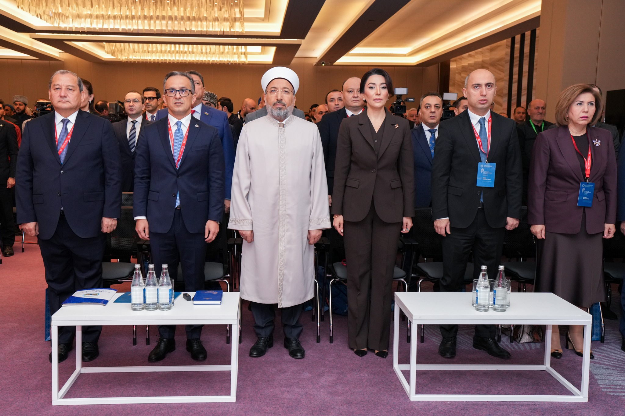 Bakıda “Azərbaycanda dövlət-din münasibətlərinin konstitusion prinsipləri: dünyəvilik və vicdan azadlığı” mövzusunda Azərbaycan Din Xadimlərinin II Forumu - Image 3