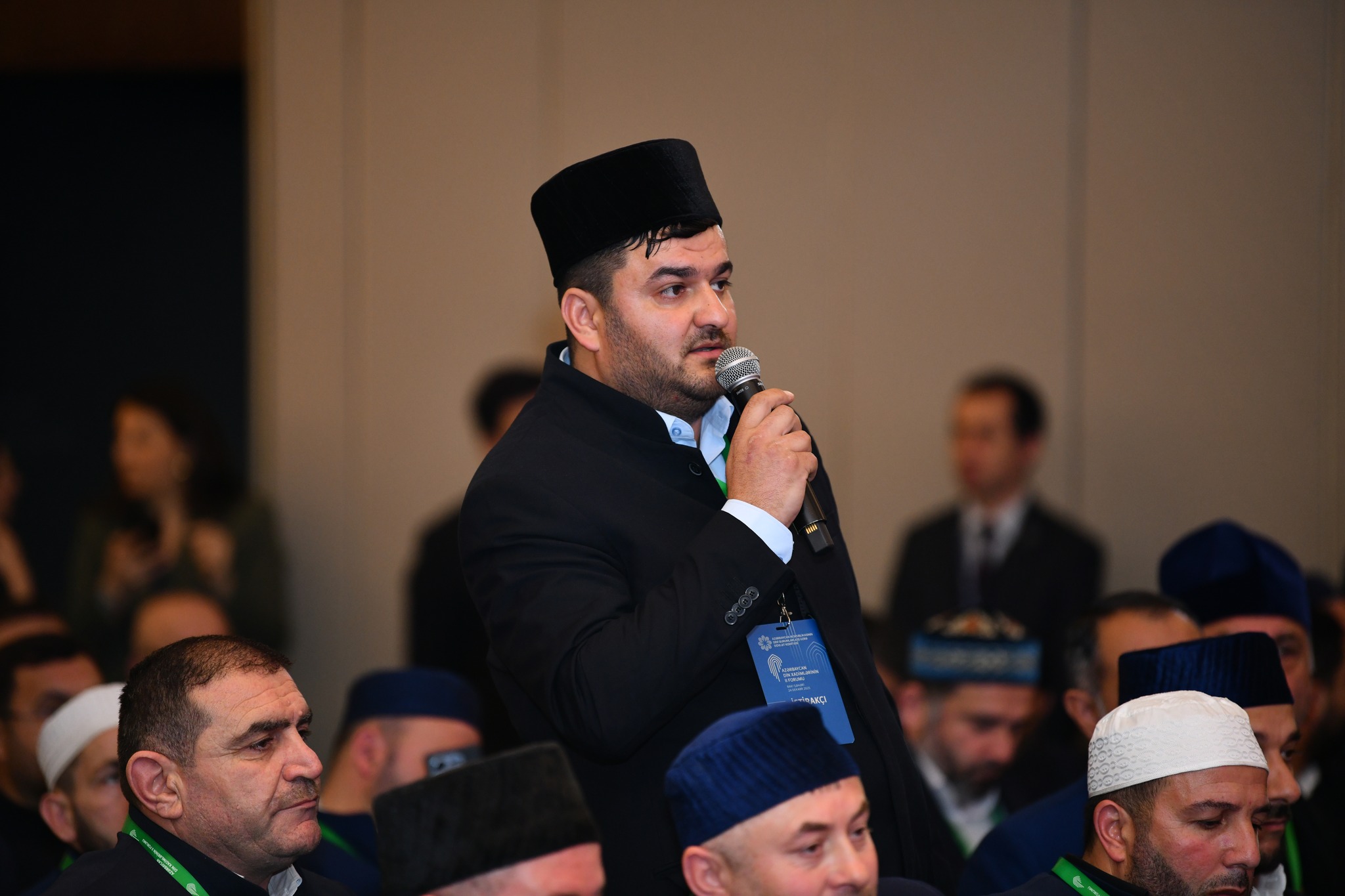 Azərbaycan Din Xadimlərinin II Forumu işini paralel panel müzakirələrlə davam etdirir - Image 25