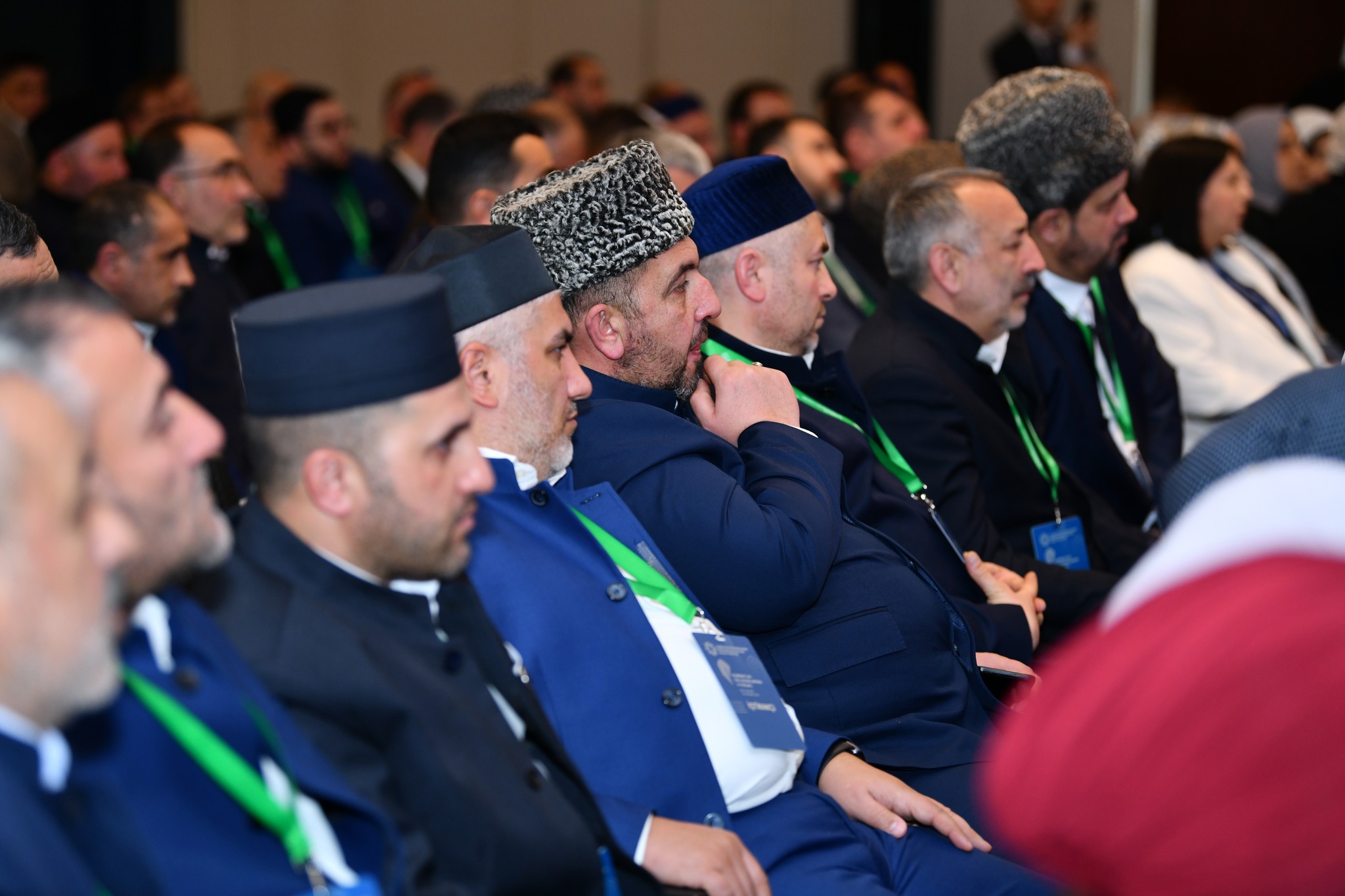 Forum işini qadınların mənəvi inkişafı və gənclərin maarifləndirilməsi mövzusuna həsr olunmuş panellərlə davam etdirib - Image 16