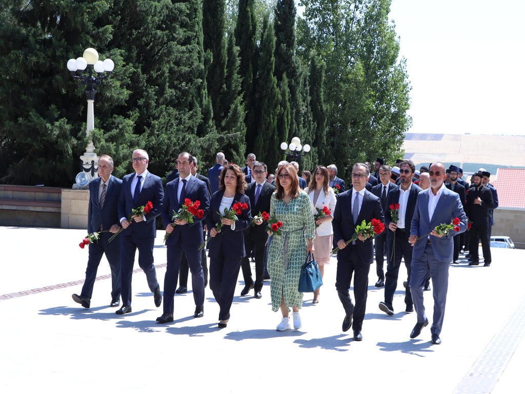 Şamaxıda “Müasir informasiya məkanı və dini etiqad azadlığı” mövzusunda konfrans keçirilib - Image 32