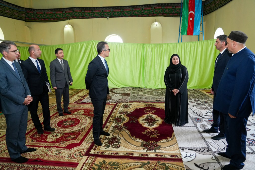 Komitə sədri Qazaxda yerləşən dini ibadətgahların fəaliyyəti ilə tanış olub - Image 8