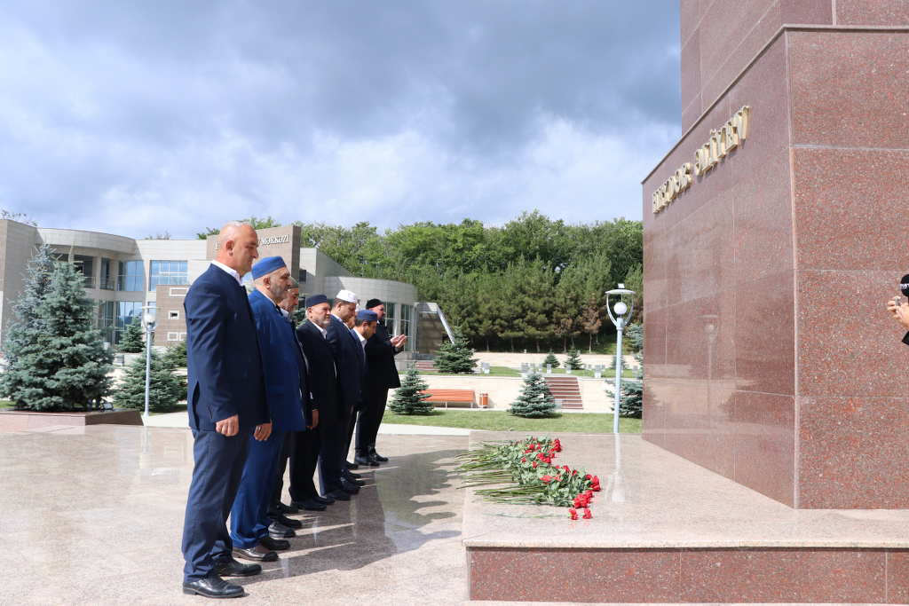 Qusarda “Dini maarifçilik işinin təşkili: ənənə və müasirliyin vəhdəti” mövzusunda regional konfrans keçirilib - Image 17