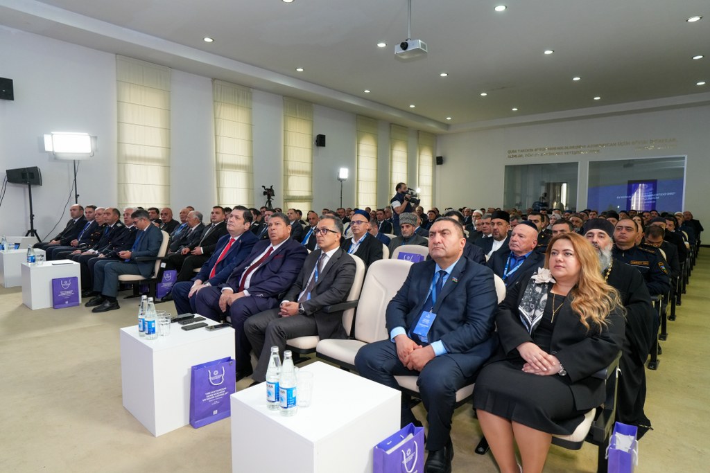 Qubada “Dini ekstremizmə qarşı mübarizə və müasir çağırışlar” mövzusunda regional konfrans keçirilir - Image 21