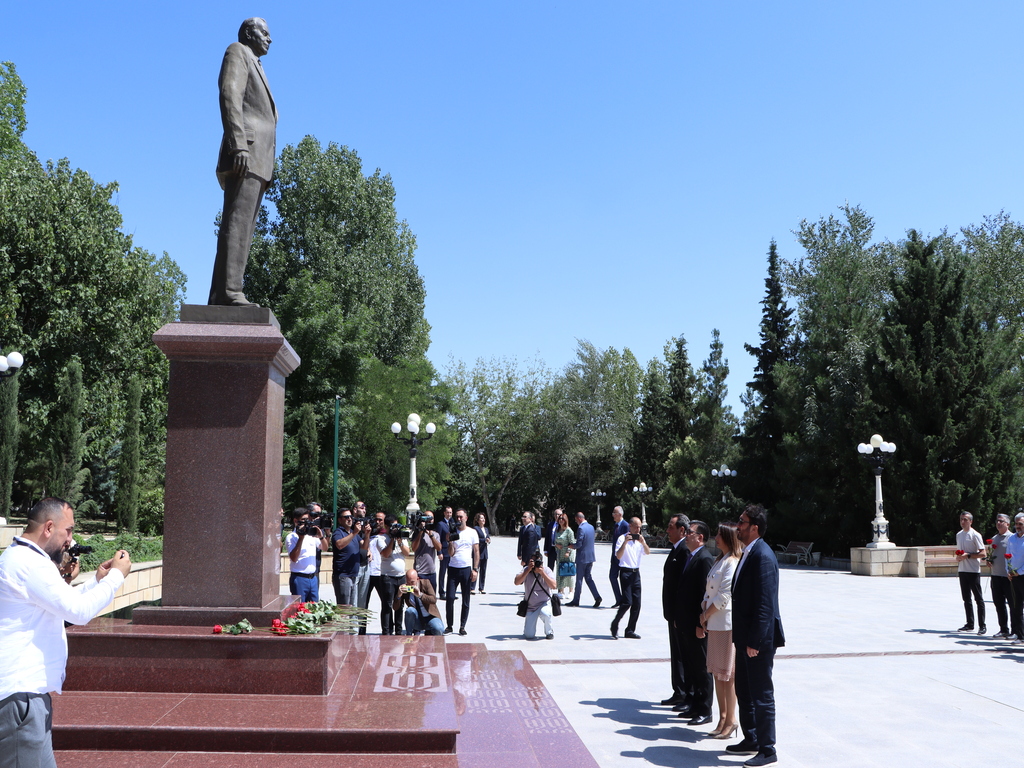 Şamaxıda “Müasir informasiya məkanı və dini etiqad azadlığı” mövzusunda konfrans keçirilib - Image 30