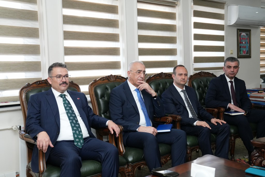 Dövlət Komitəsinin nümayəndə heyəti İğdır valisi ilə görüşüb - Image 3