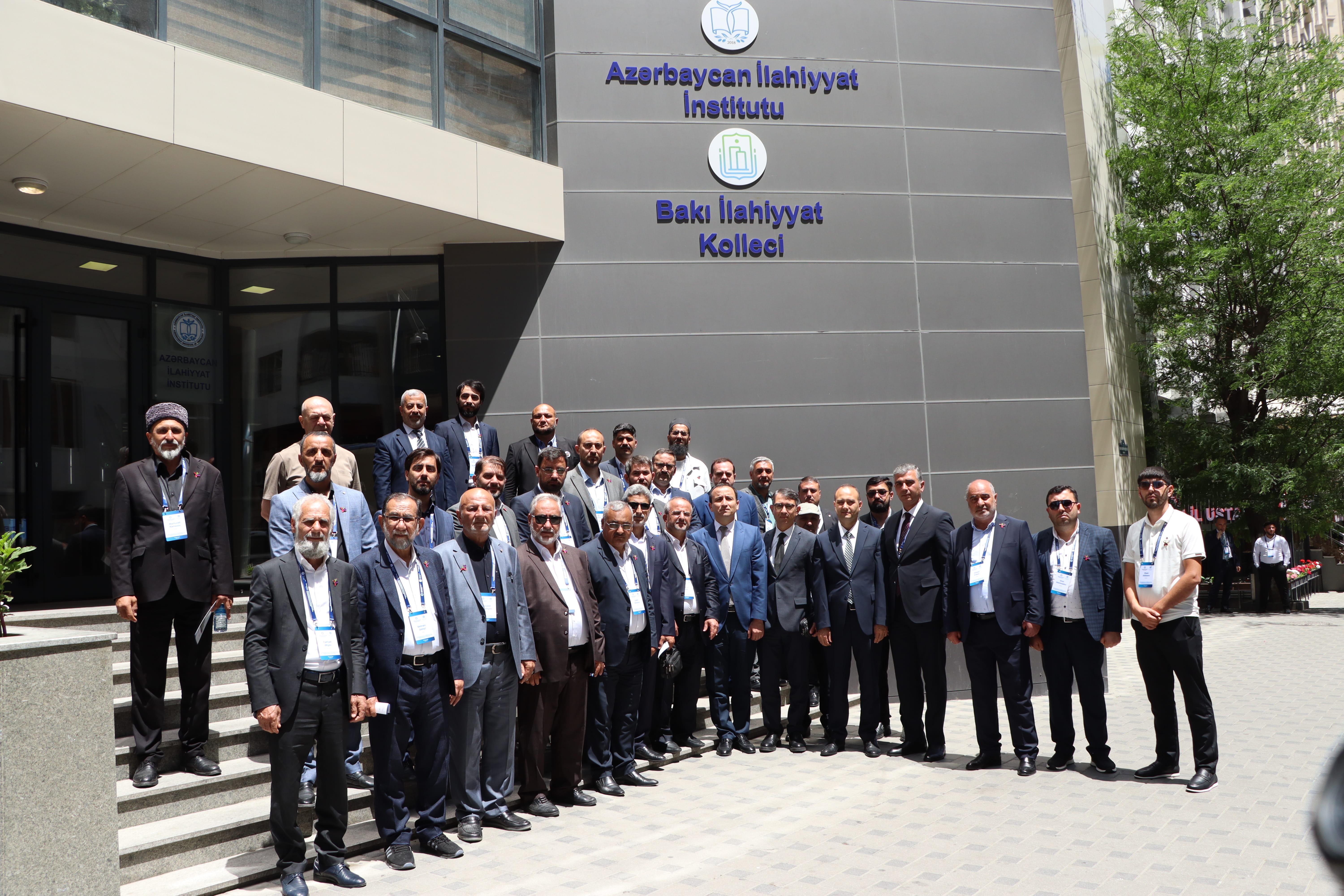 Azərbaycan İlahiyyat İnstitutunda din xadimlərindən ibarət nümayəndə heyəti ilə görüş keçirilib