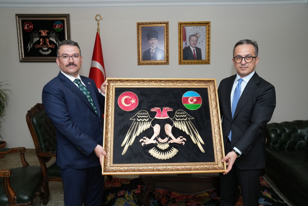 Dövlət Komitəsinin nümayəndə heyəti İğdır valisi ilə görüşüb - Image 2