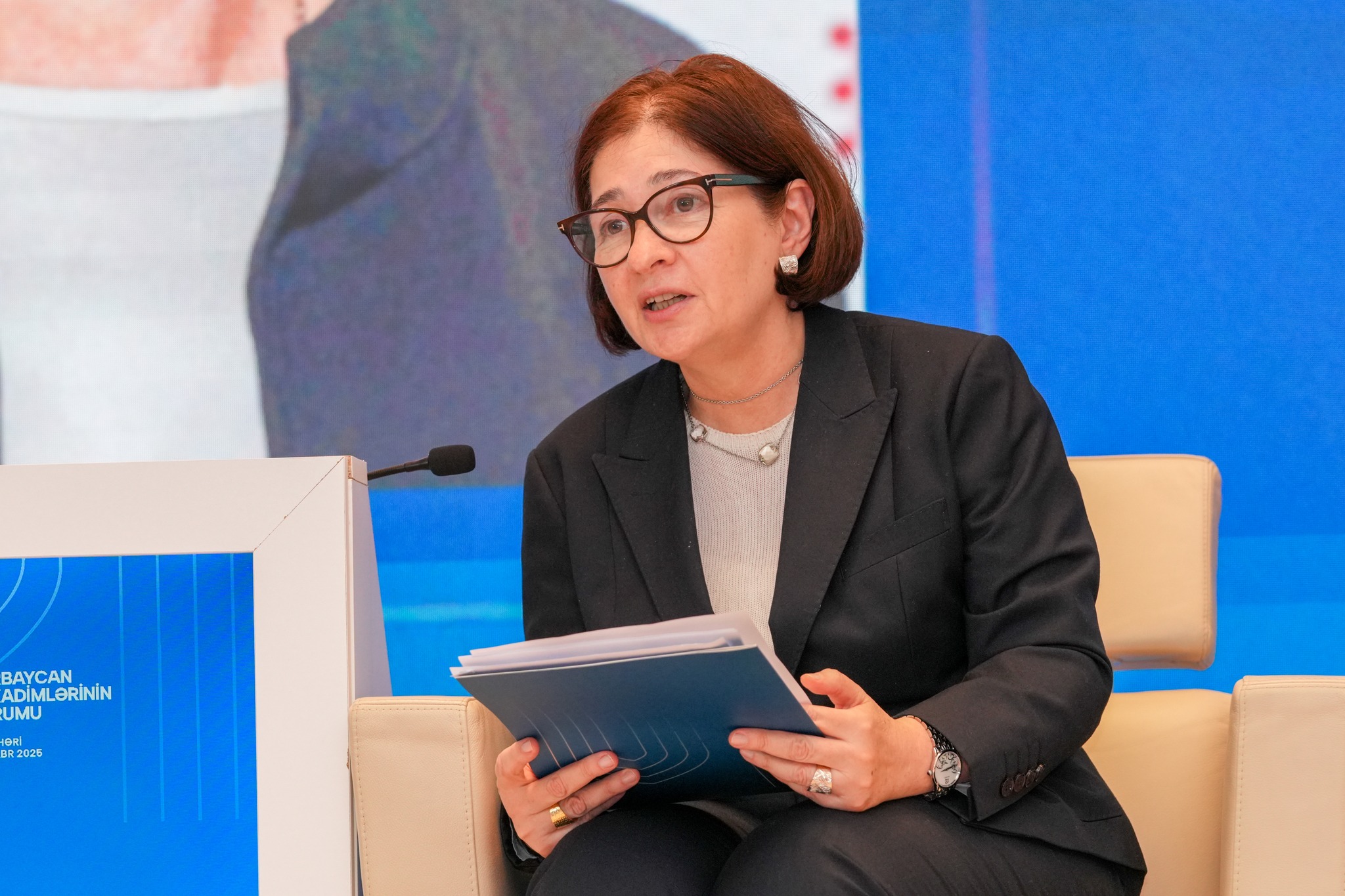 Forum işini qadınların mənəvi inkişafı və gənclərin maarifləndirilməsi mövzusuna həsr olunmuş panellərlə davam etdirib - Image 3