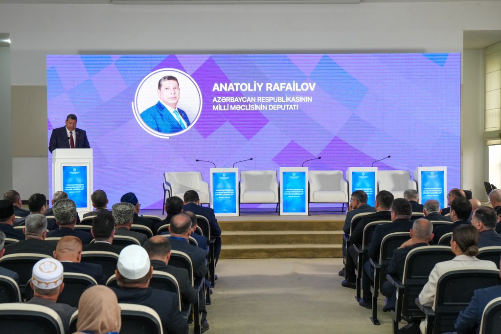 Qubada “Dini ekstremizmə qarşı mübarizə və müasir çağırışlar” mövzusunda regional konfrans keçirilir - Image 16