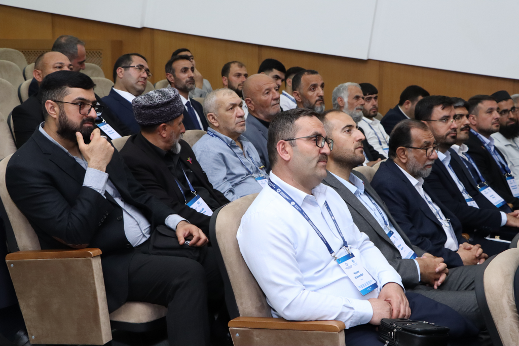 Azərbaycan İlahiyyat İnstitutunda din xadimlərindən ibarət nümayəndə heyəti ilə görüş keçirilib - Image 8