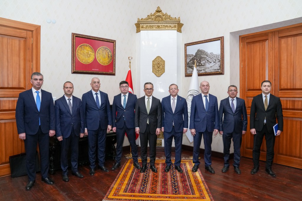 Azərbaycan nümayəndə heyəti Qars valiliyi və bələdiyyəsində görüşlər keçirib - Image 10