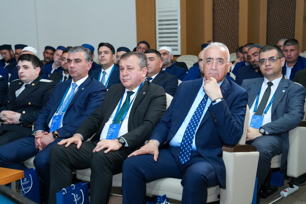 Zaqatalada “Qloballaşan dünyada din siyasəti: yeni reallıqlar və perspektivlər” mövzusunda regional konfrans keçirilir - Image 7