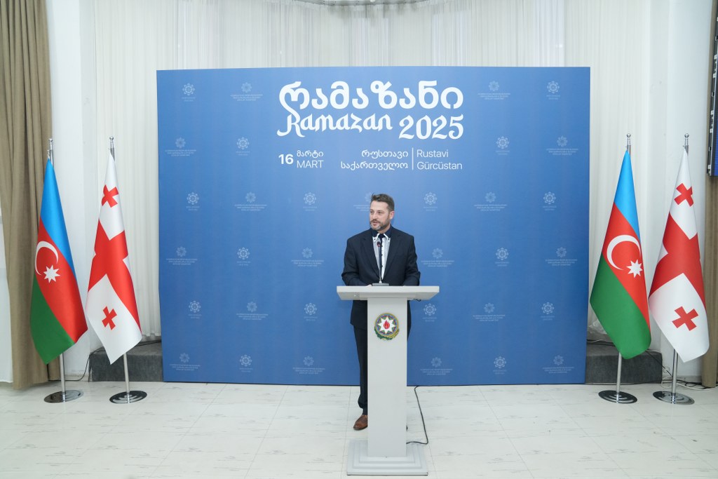 Dövlət Komitəsi Ramazan ayı ilə əlaqədar Gürcüstanın Rustavi şəhərində iftar mərasimi təşkil edib - Image 8