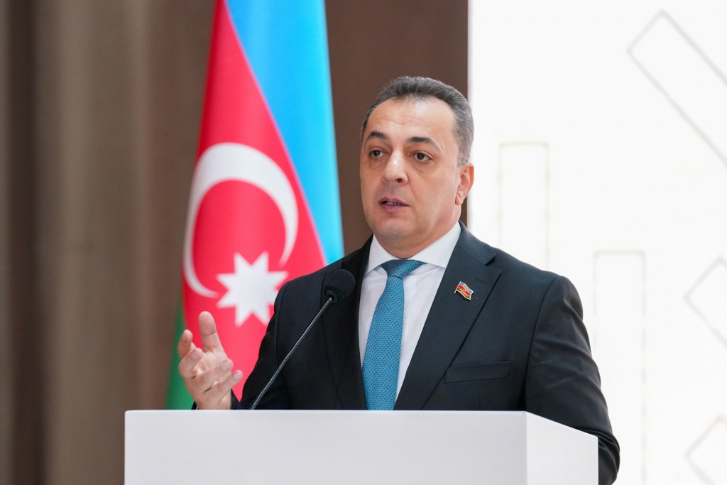Şəkidə “Heydər Əliyev irsində Azərbaycançılıq və milli-mənəvi dəyərlər” mövzusunda regional konfrans keçirilib - Image 20