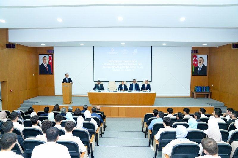 Azərbaycan İlahiyyat İnstitutuna qəbul olmuş tələbələrlə görüş keçirilib - Image 7