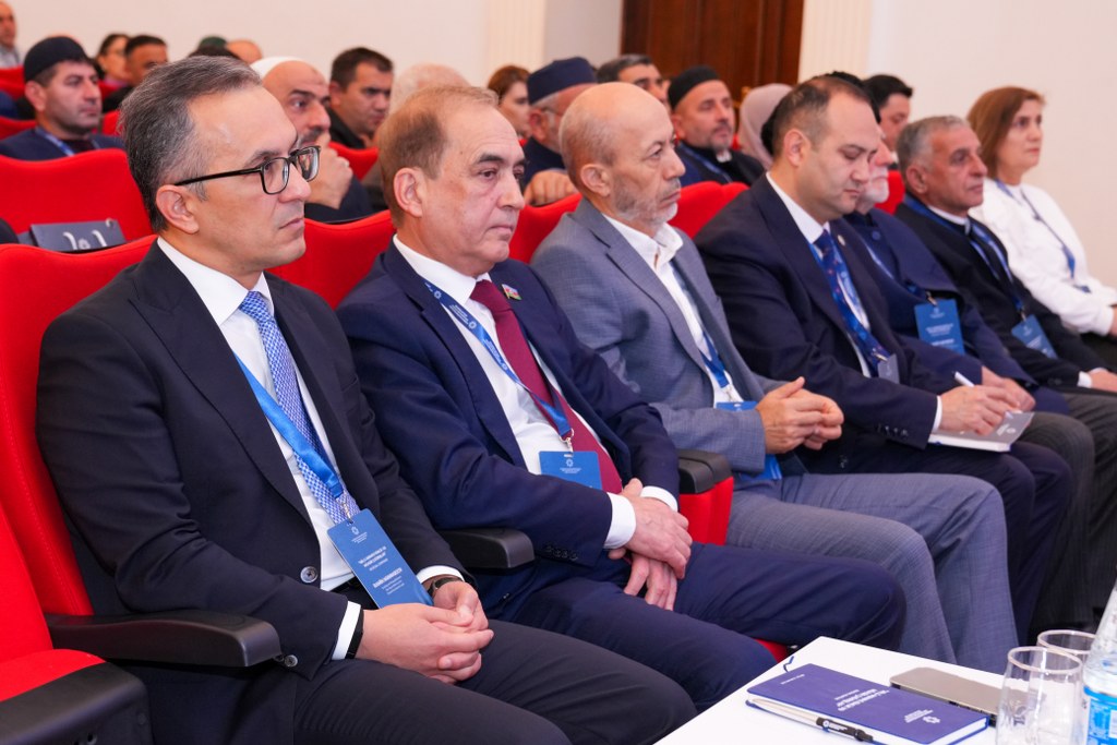 Göyçayda “Milli-mənəvi kimlik və müasir çağırışlar” mövzusunda regional konfrans keçirilib - Image 11