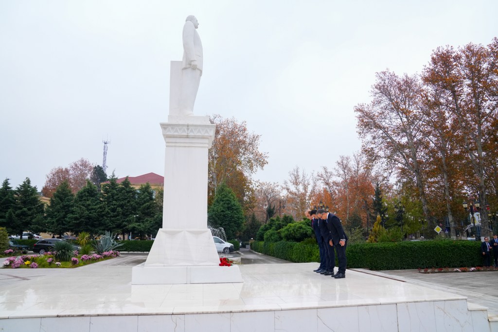 Göyçayda “Milli-mənəvi kimlik və müasir çağırışlar” mövzusunda regional konfrans keçirilib - Image 3