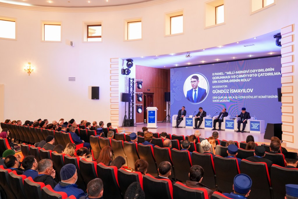 Göyçayda “Milli-mənəvi kimlik və müasir çağırışlar” mövzusunda regional konfrans keçirilib - Image 37