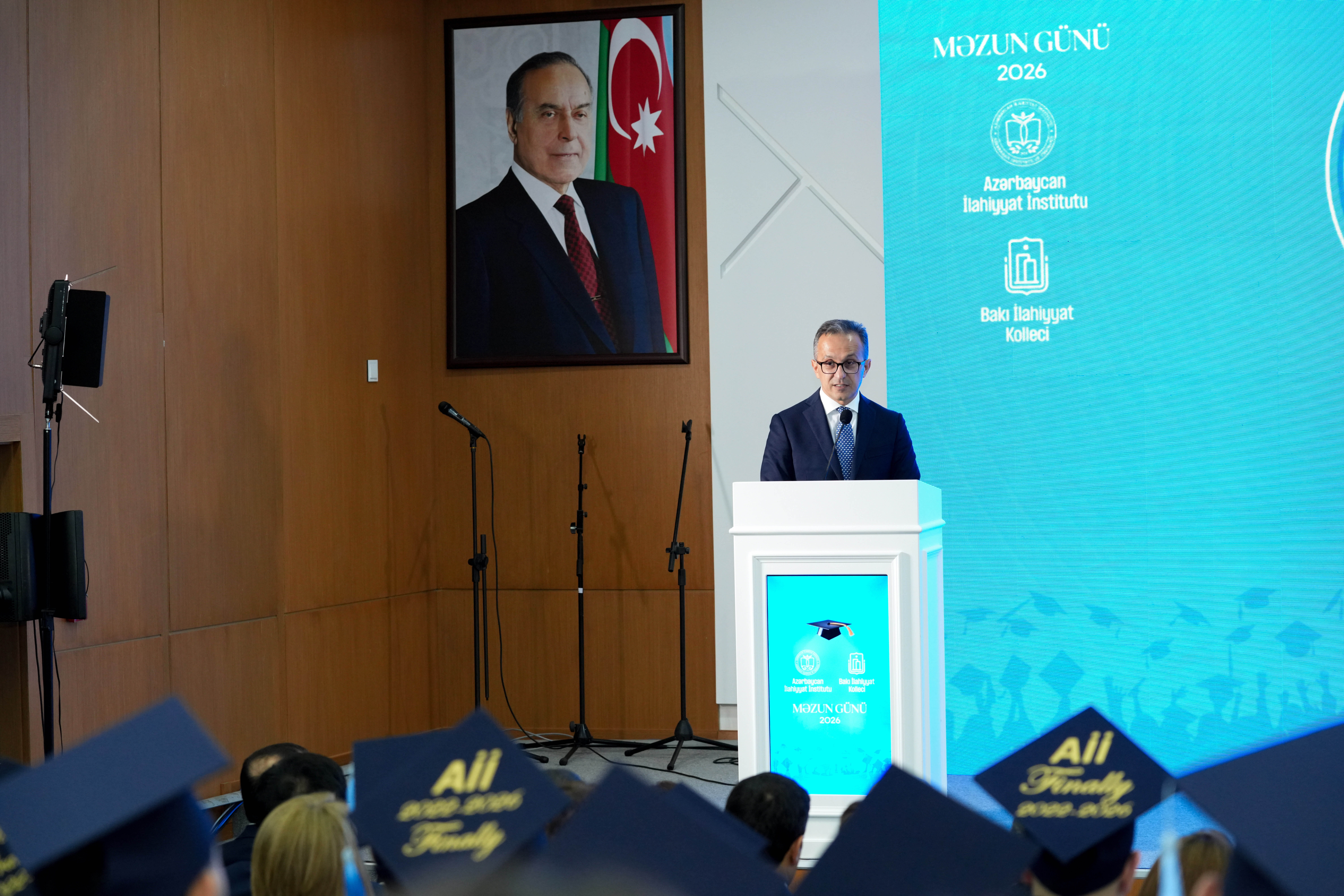 Azərbaycan İlahiyyat İnstitutu və Bakı İlahiyyat Kollecində "Məzun günü" keçirilib - Image 7