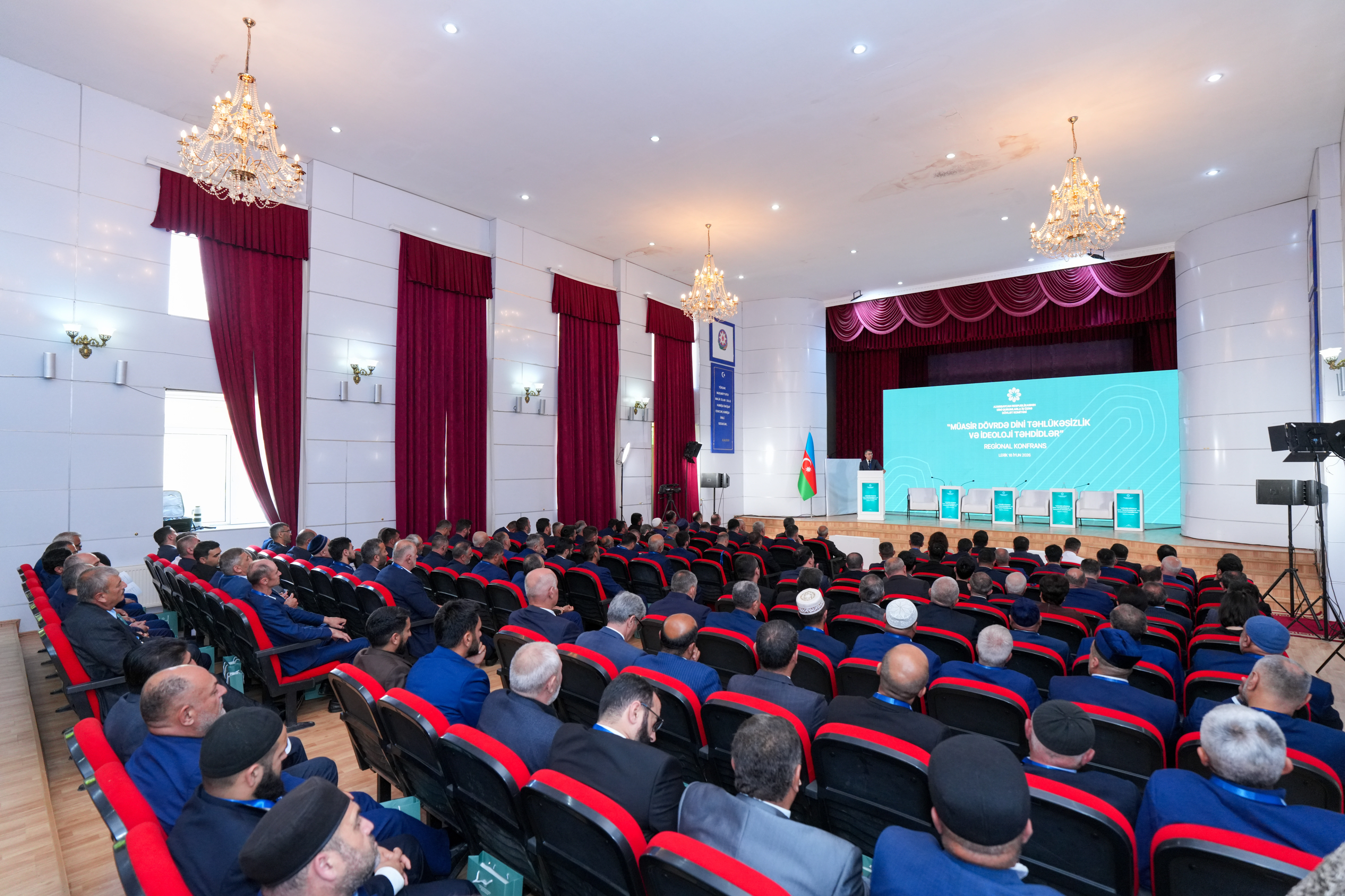Lerikdə “Müasir dövrdə dini təhlükəsizlik və ideoloji təhdidlər” mövzusunda regional konfrans keçirilib - Image 15