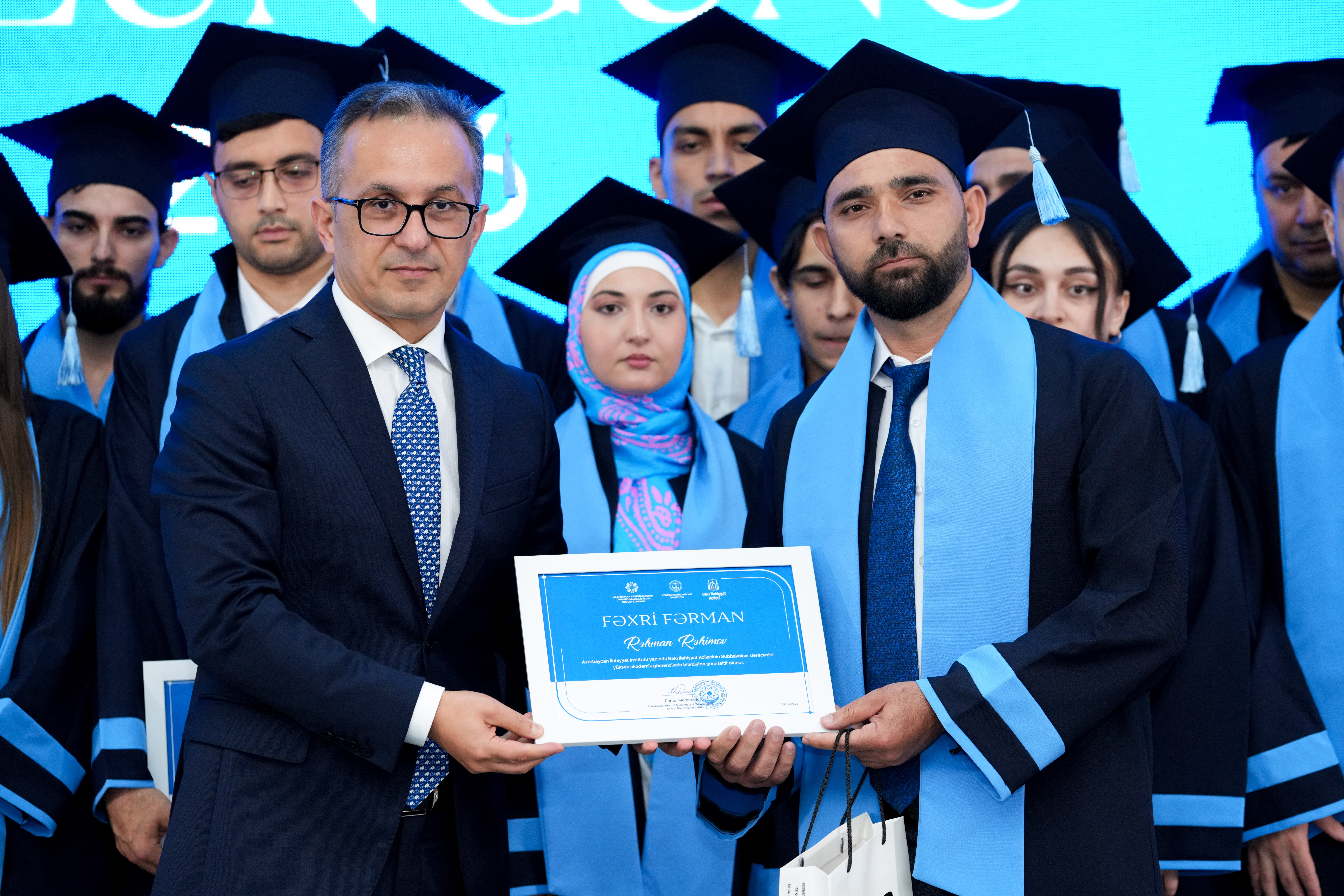 Azərbaycan İlahiyyat İnstitutu və Bakı İlahiyyat Kollecində "Məzun günü" keçirilib - Image 26