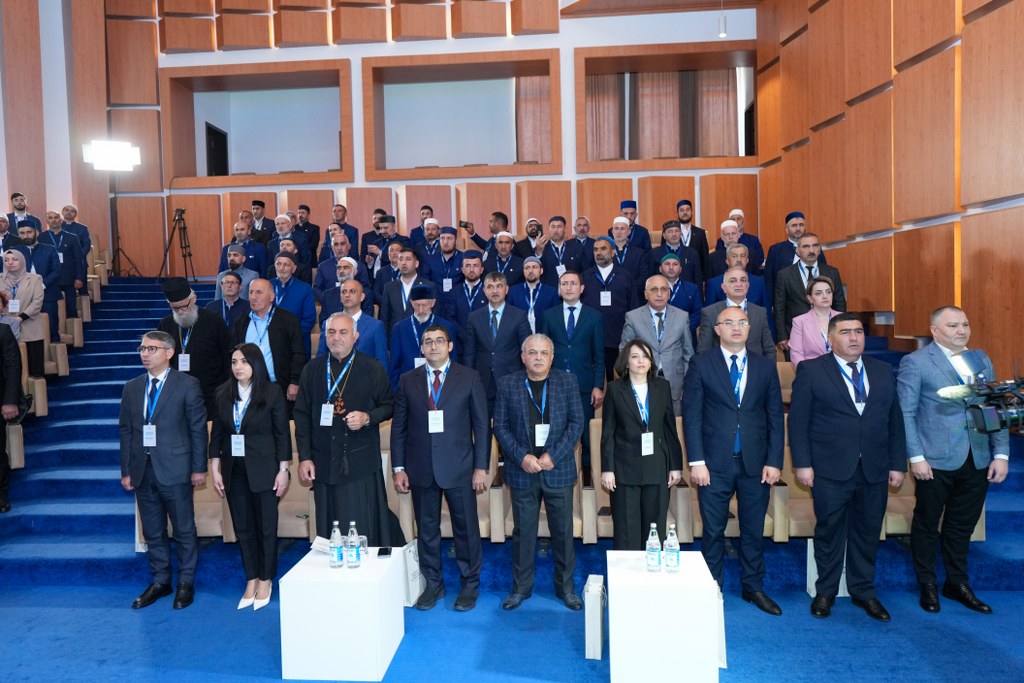Şəkidə “Heydər Əliyev irsində Azərbaycançılıq və milli-mənəvi dəyərlər” mövzusunda regional konfrans keçirilib - Image 9