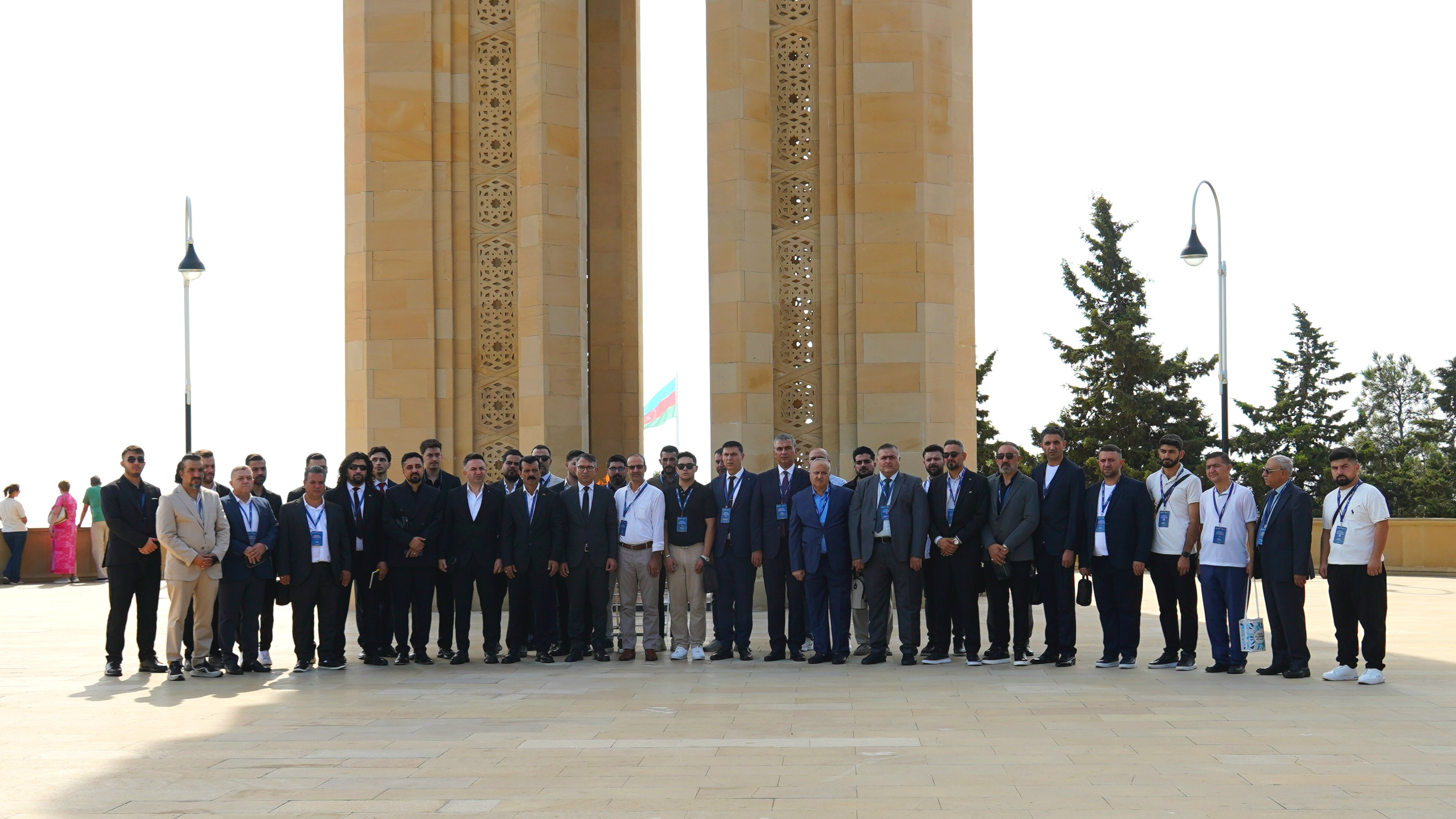 Ölkəmizdə səfərdə olan din xadimləri Fəxri xiyaban, Şəhidlər xiyabanı və “Türk şəhidliyi” abidəsini ziyarət ediblər - Image 13
