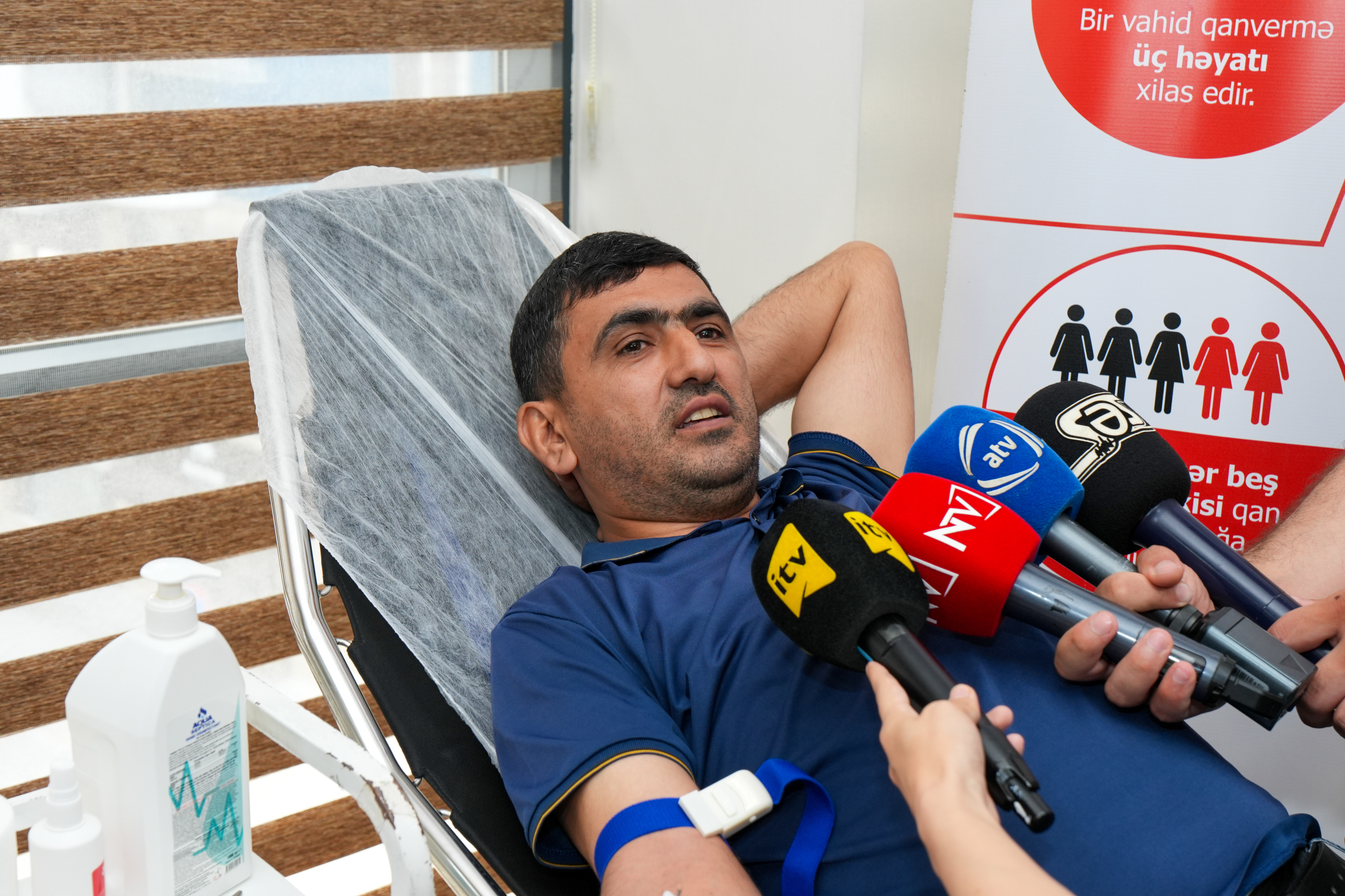 Azərbaycan İlahiyyat İnstitutunda Aşura günü ilə əlaqədar qanvermə aksiyası keçirilir - Image 11