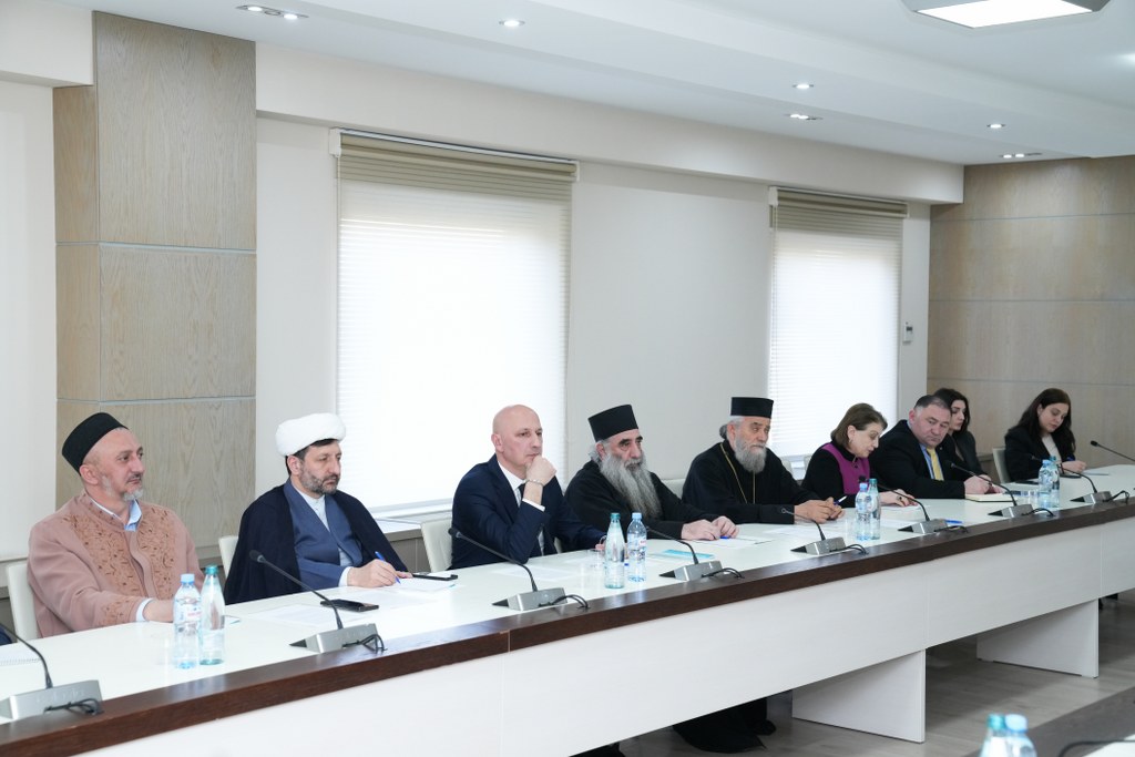 Dövlət Komitəsinin sədri Gürcüstan Dini Məsələlər üzrə Dövlət Agentliyinin sədri ilə görüşüb - Image 3