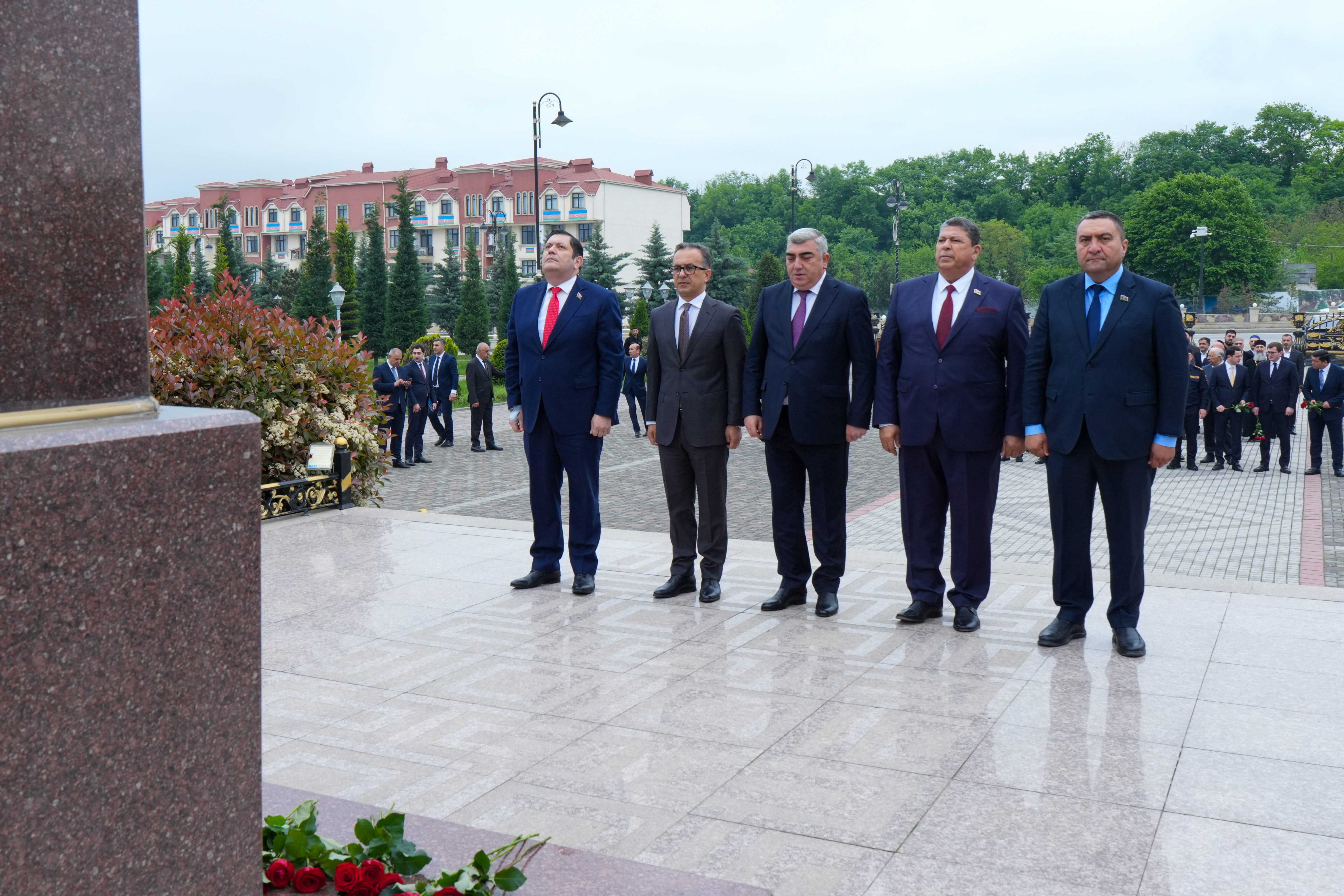 Qubada “Dini ekstremizmə qarşı mübarizə və müasir çağırışlar” mövzusunda regional konfrans keçirilir - Image 3