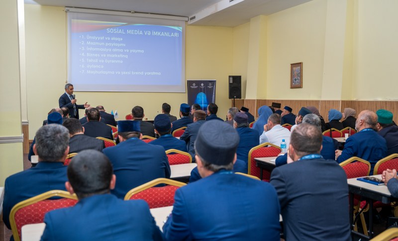 Şəkidə “Peşəkar dini fəaliyyət: müasir çağırışlar kontekstində” mövzusunda seminar-treninq keçirilib - Image 15