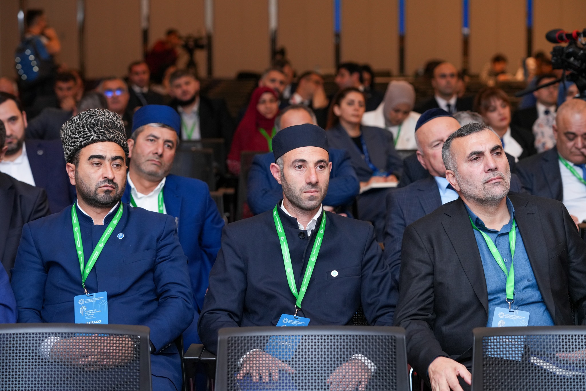 Azərbaycan Din Xadimlərinin II Forumu işini paralel panel müzakirələrlə davam etdirir - Image 12