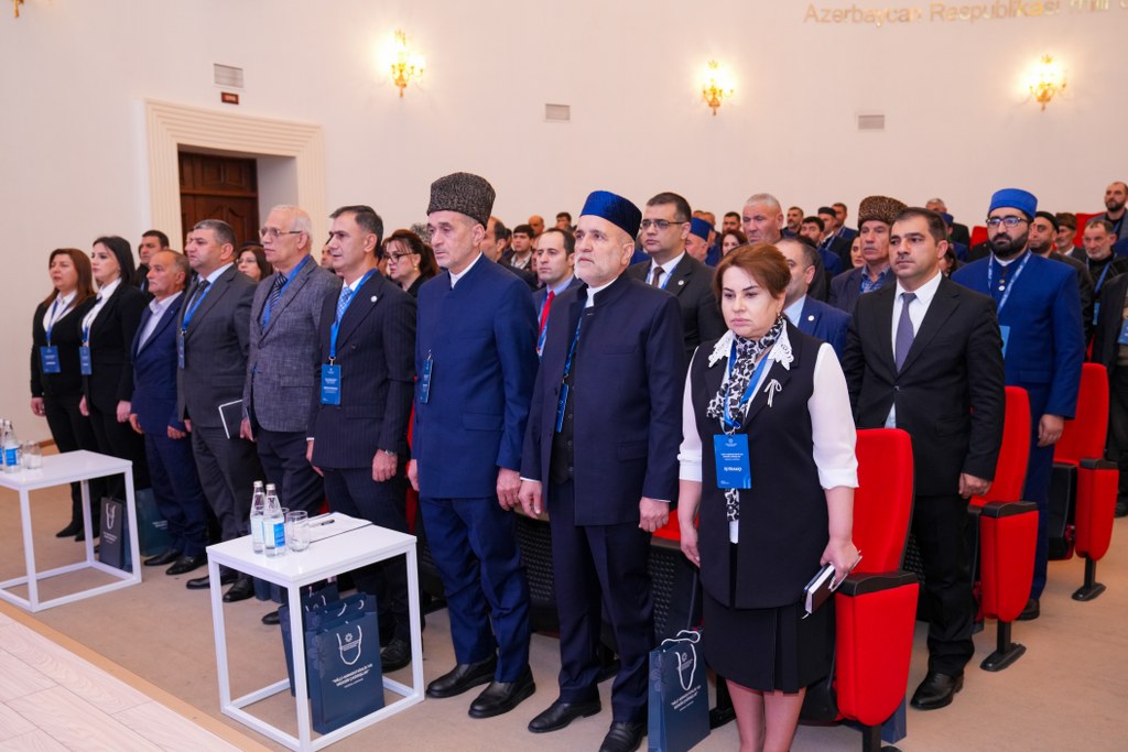 Göyçayda “Milli-mənəvi kimlik və müasir çağırışlar” mövzusunda regional konfrans keçirilib - Image 9