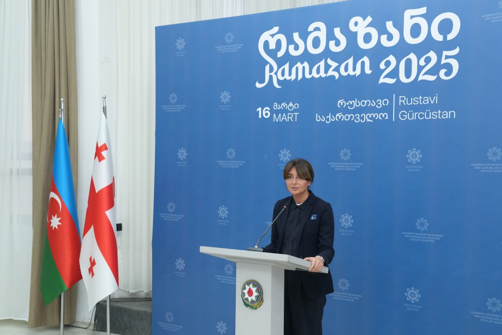 Dövlət Komitəsi Ramazan ayı ilə əlaqədar Gürcüstanın Rustavi şəhərində iftar mərasimi təşkil edib - Image 10