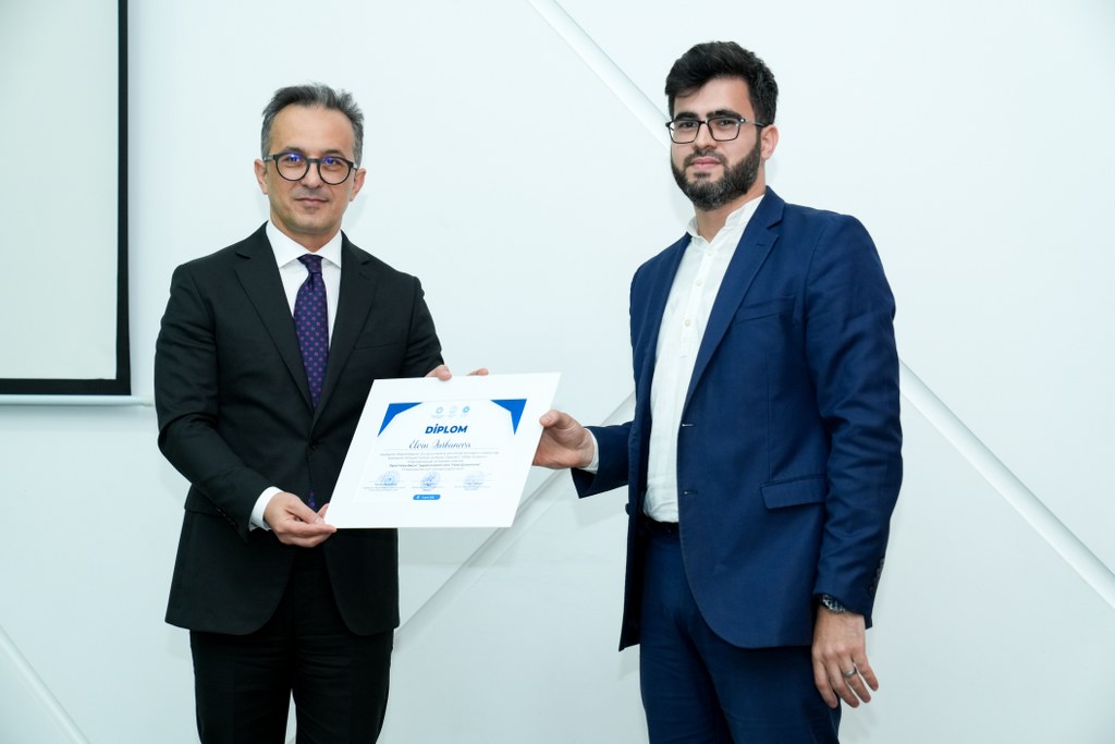“Seyid Yəhya Bakuvi” təqaüd proqramı üzrə müsabiqə qaliblərinin mükafatlandırılması mərasimi keçirilib - Image 8