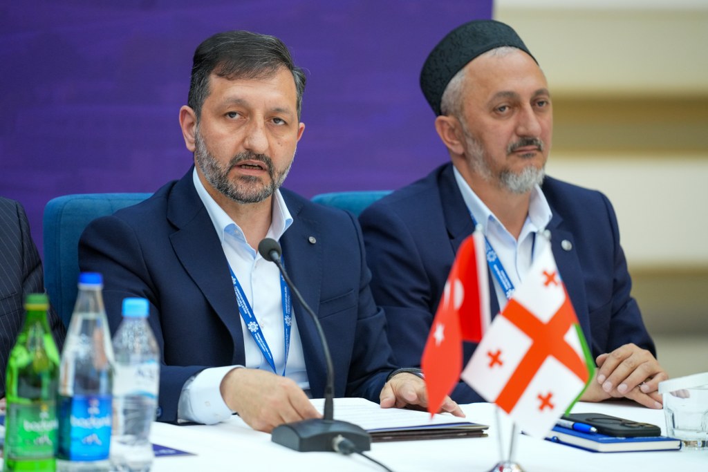 Naxçıvanda keçirilən konfrans müzakirələrlə davam edir - Image 8