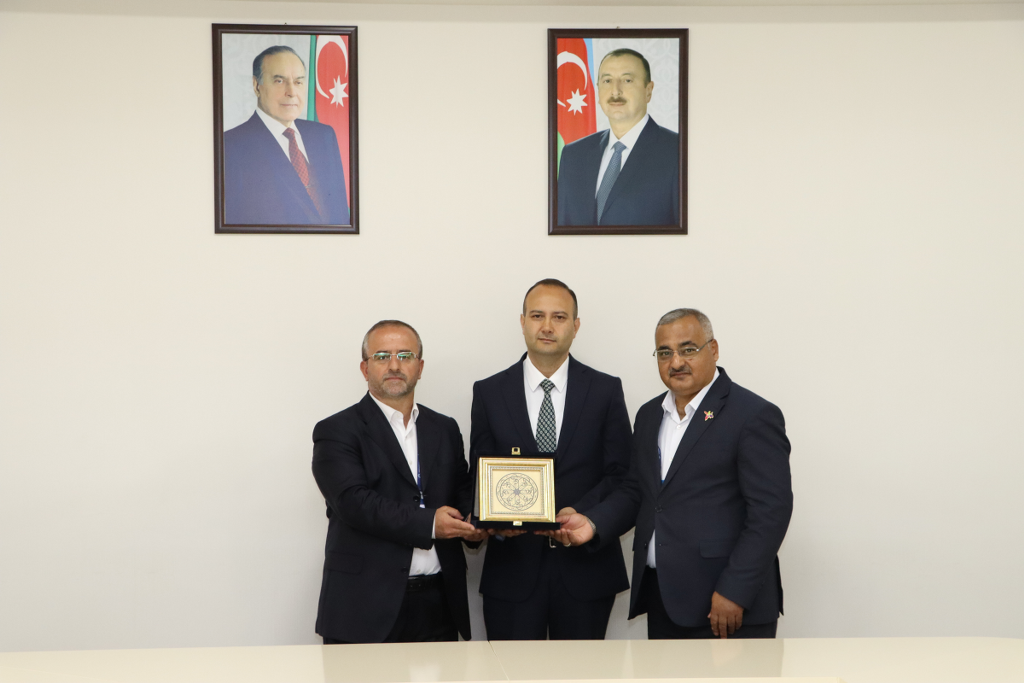 Azərbaycan İlahiyyat İnstitutunda din xadimlərindən ibarət nümayəndə heyəti ilə görüş keçirilib - Image 4