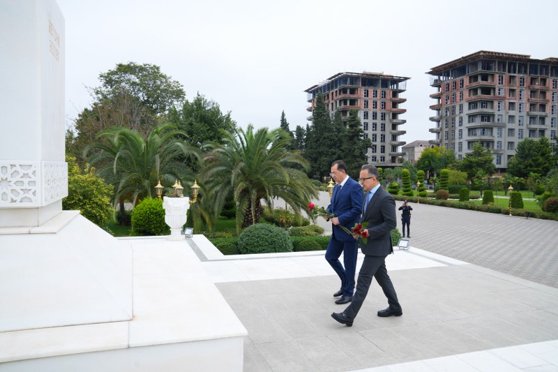 Lənkəranda “Dövlət-din münasibətləri və müasir çağırışlar” mövzusunda konfrans keçirilib - Image 4