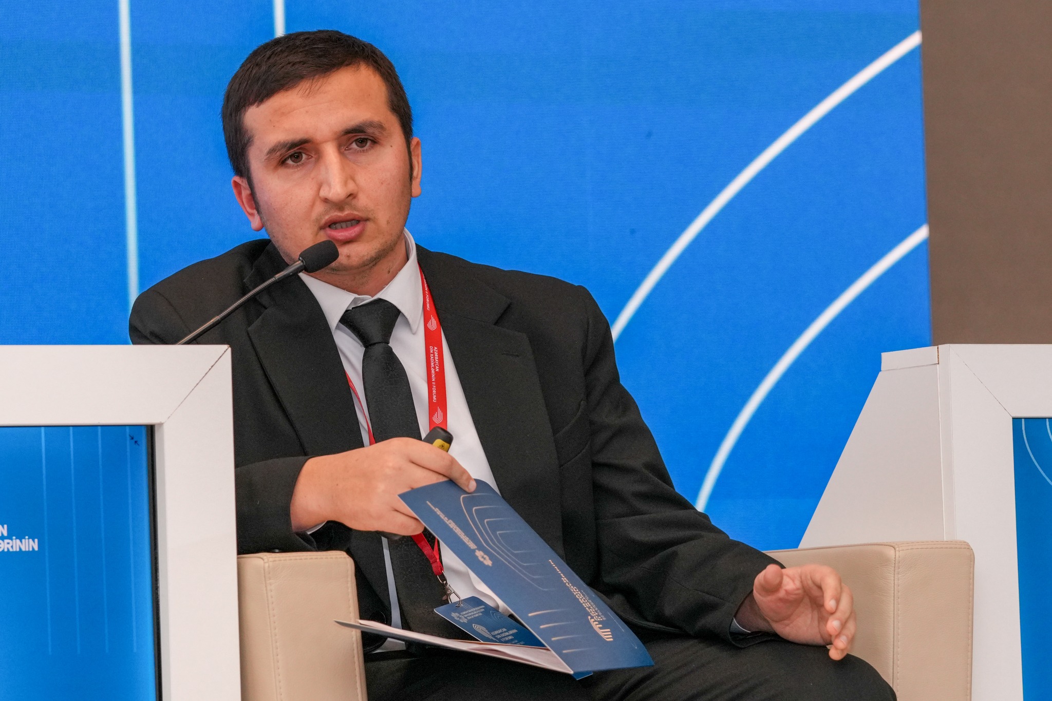 Azərbaycan Din Xadimlərinin II Forumu işini paralel panel müzakirələrlə davam etdirir - Image 10