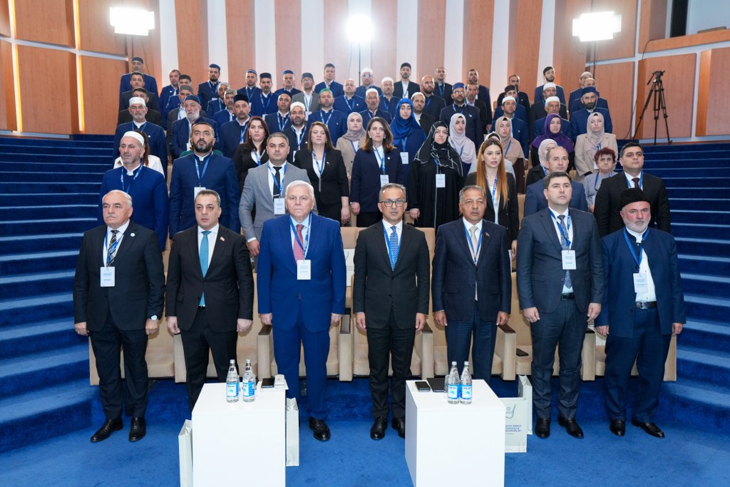 Şəkidə “Heydər Əliyev irsində Azərbaycançılıq və milli-mənəvi dəyərlər” mövzusunda regional konfrans keçirilib - Image 6