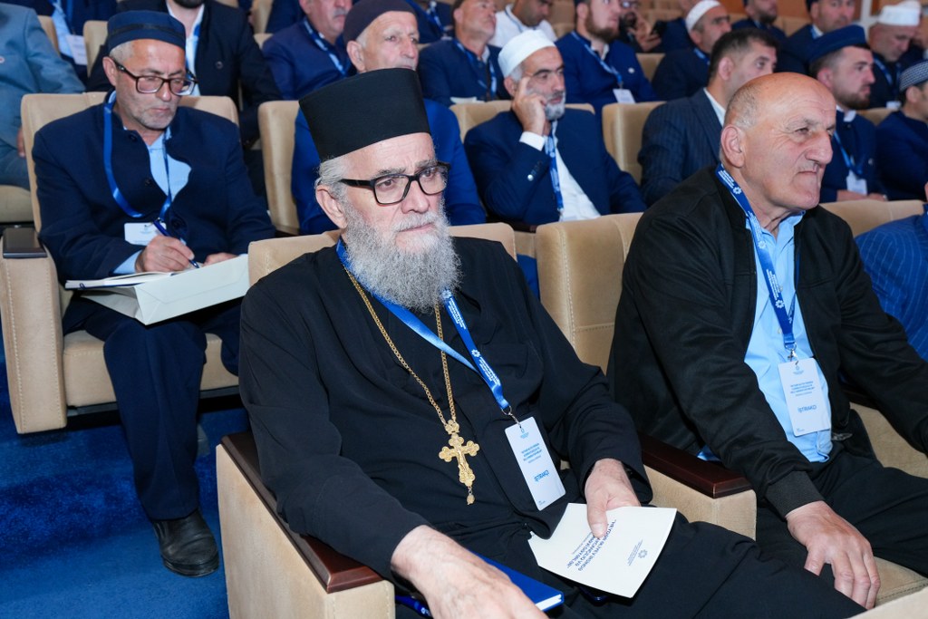 Şəkidə keçirilən konfrans işini yekunlaşdırıb - Image 12
