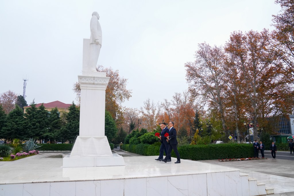 Göyçayda “Milli-mənəvi kimlik və müasir çağırışlar” mövzusunda regional konfrans keçirilib - Image 2