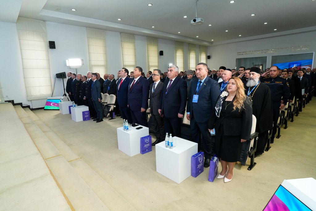 Qubada “Dini ekstremizmə qarşı mübarizə və müasir çağırışlar” mövzusunda regional konfrans keçirilir - Image 8