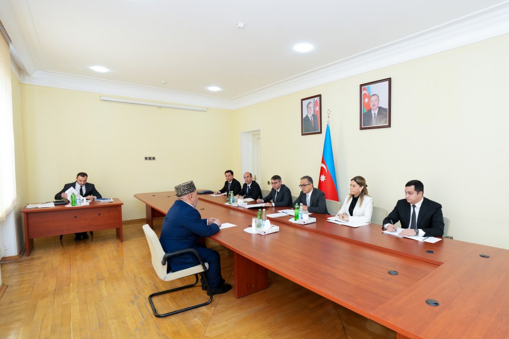 Dövlət Komitəsinin sədri Qobustanda vətəndaşları qəbul edib - Image 4