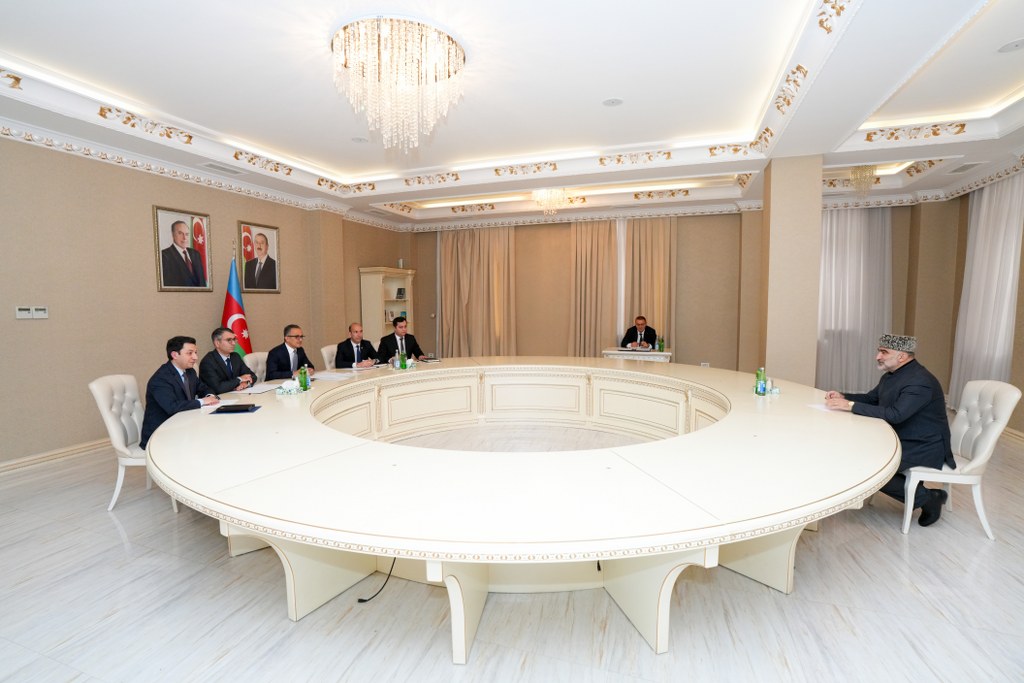 Dövlət Komitəsinin sədri Sumqayıtda vətəndaşları qəbul edib - Image 4