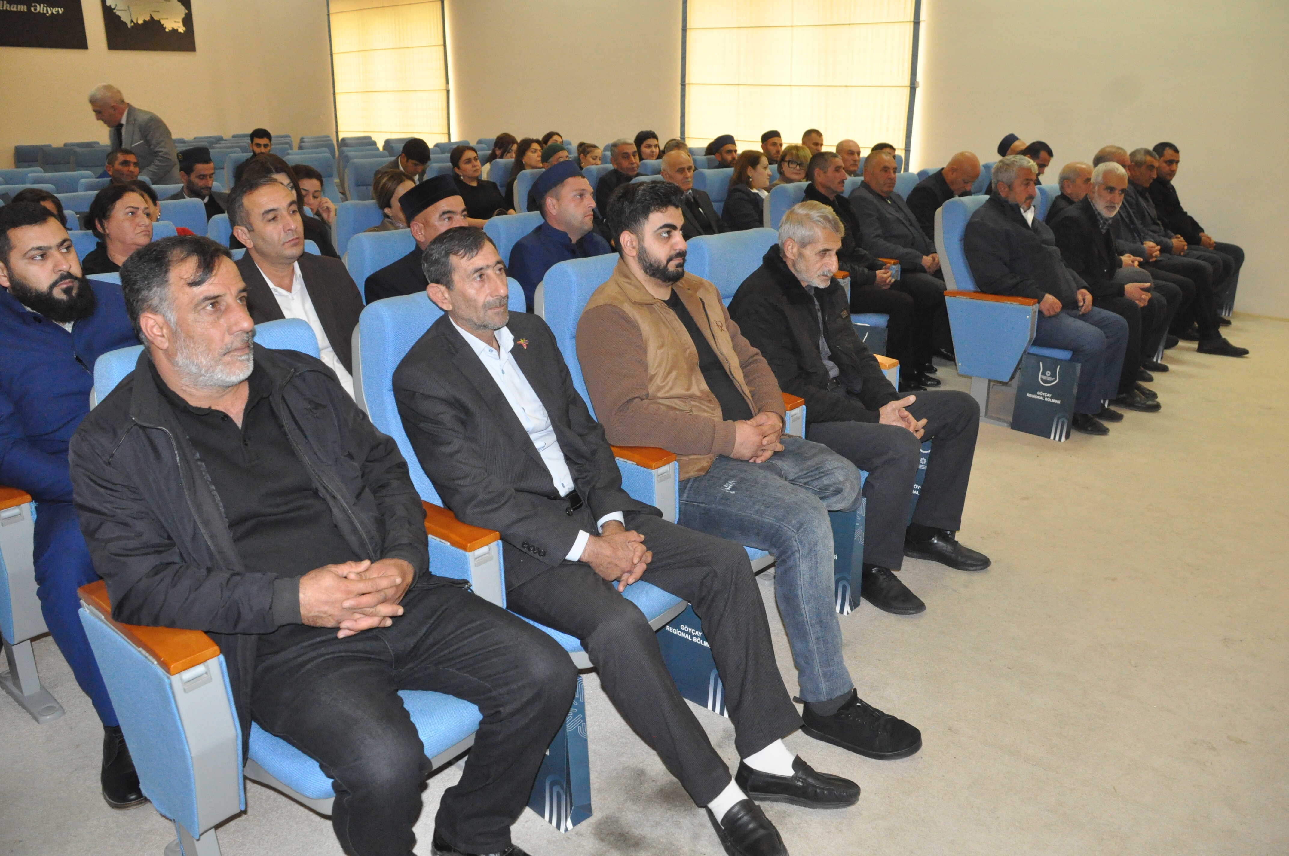 Zərdabda “Zəfər Günümüz: milli və dini həmrəyliyin təntənəsi” mövzusunda konfrans keçirilib - Image 8