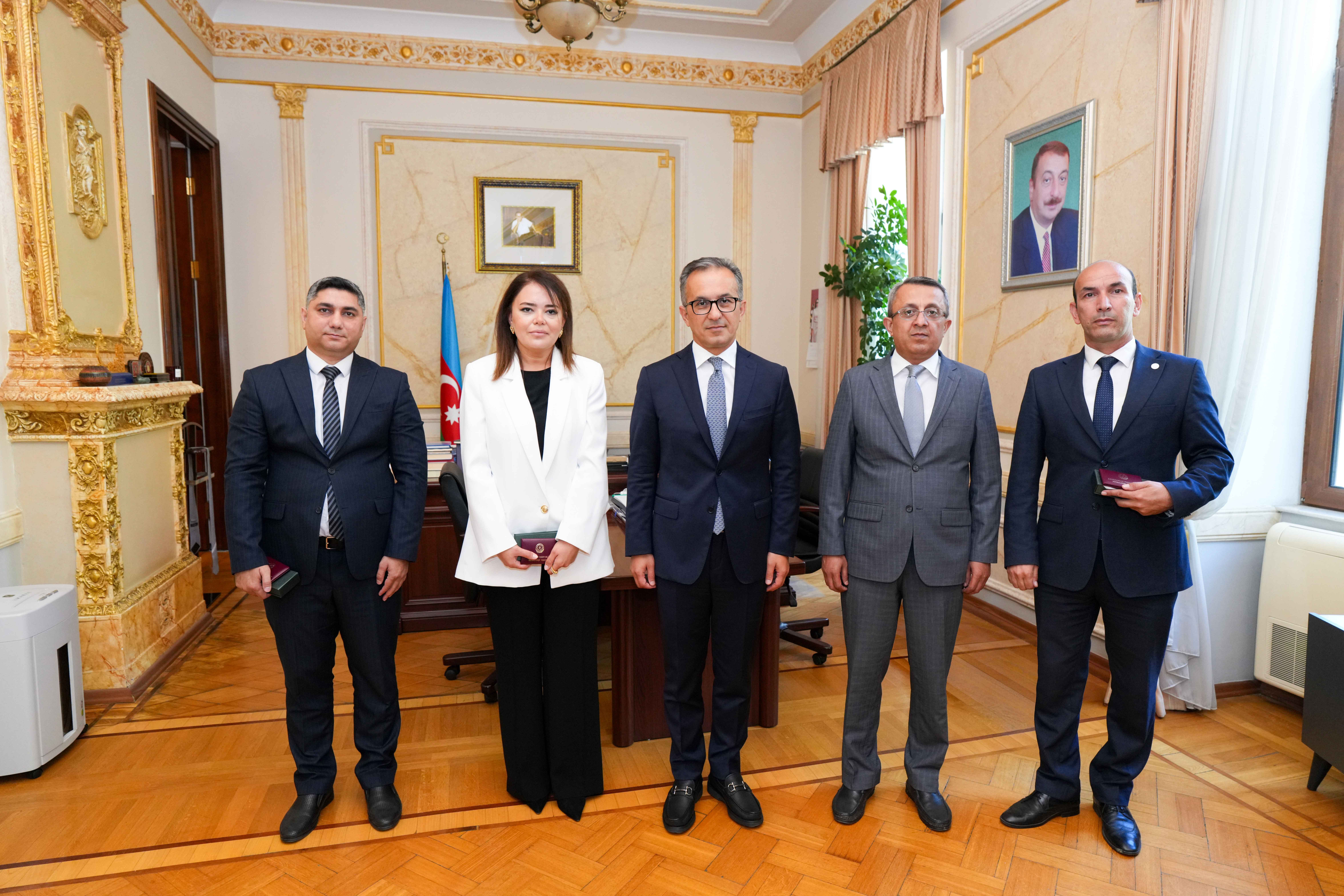 Komitə əməkdaşlarına “Dövlət qulluğunda fərqlənməyə görə” medalı təqdim edilib