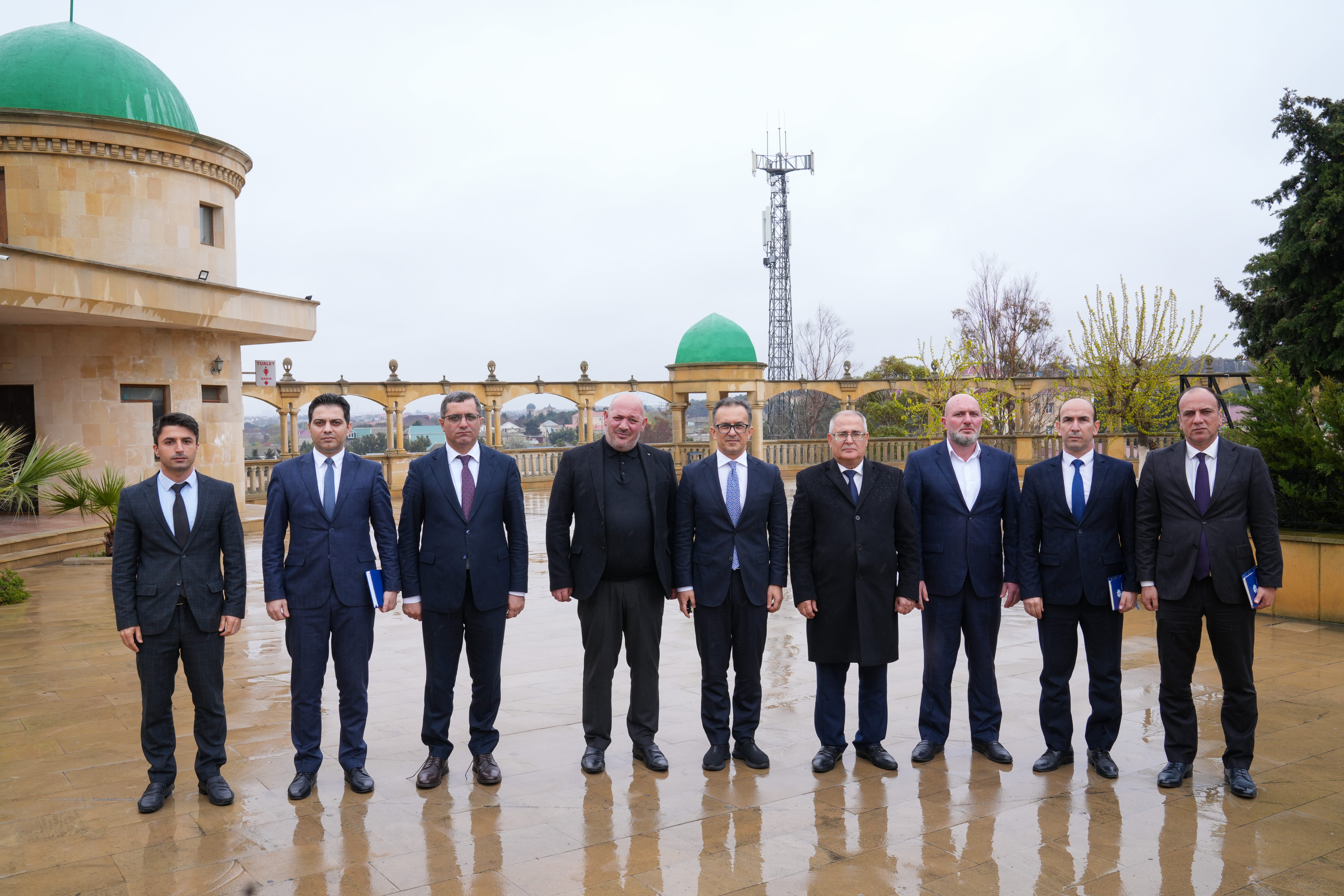 Dövlət Komitəsinin sədri Bakıda fəaliyyət göstərən ziyarətgahlarda olub