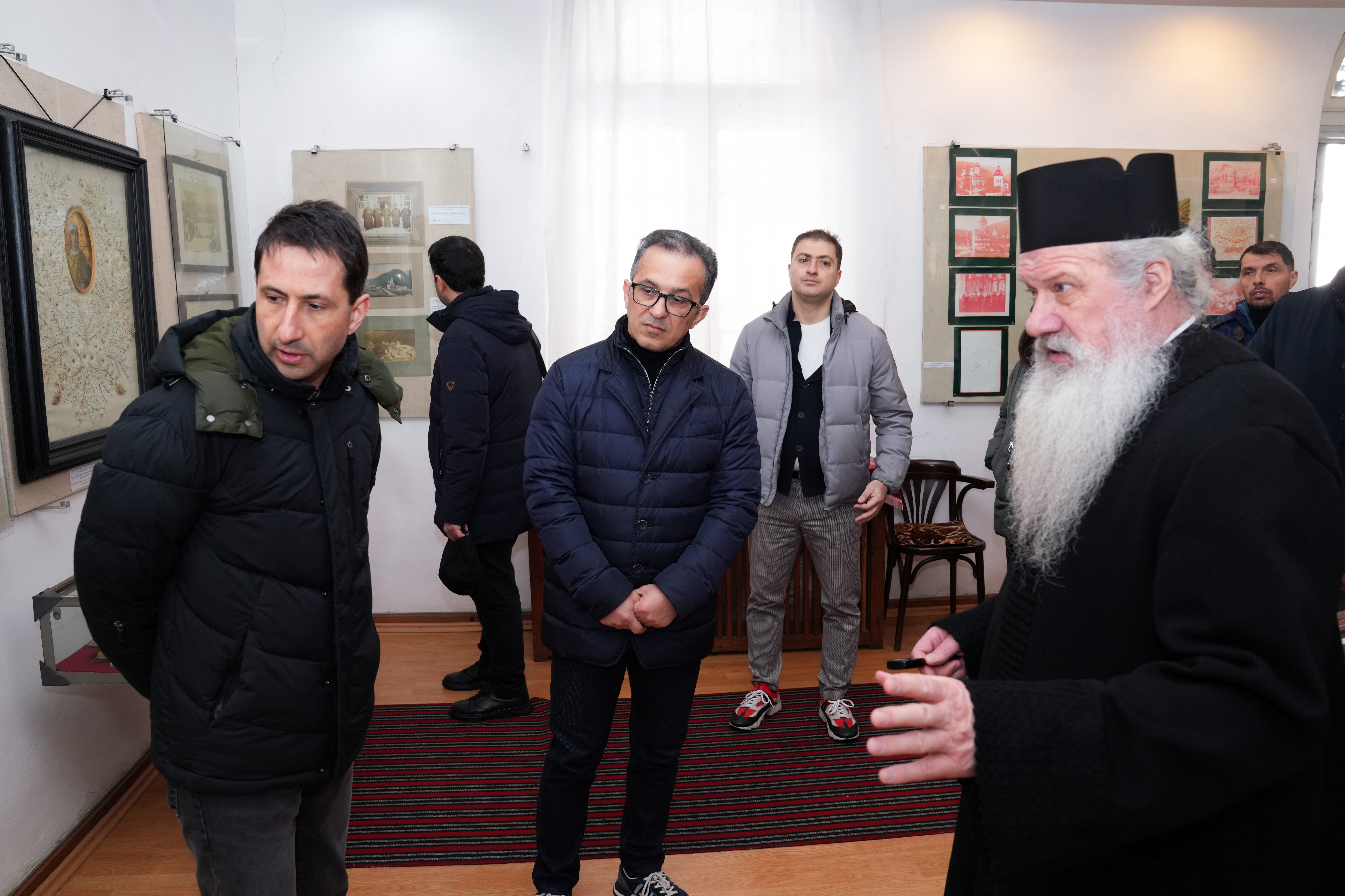 Dövlət Komitəsinin nümayəndə heyəti Rumıniyada kilsə və monastırları ziyarət edib - Image 10