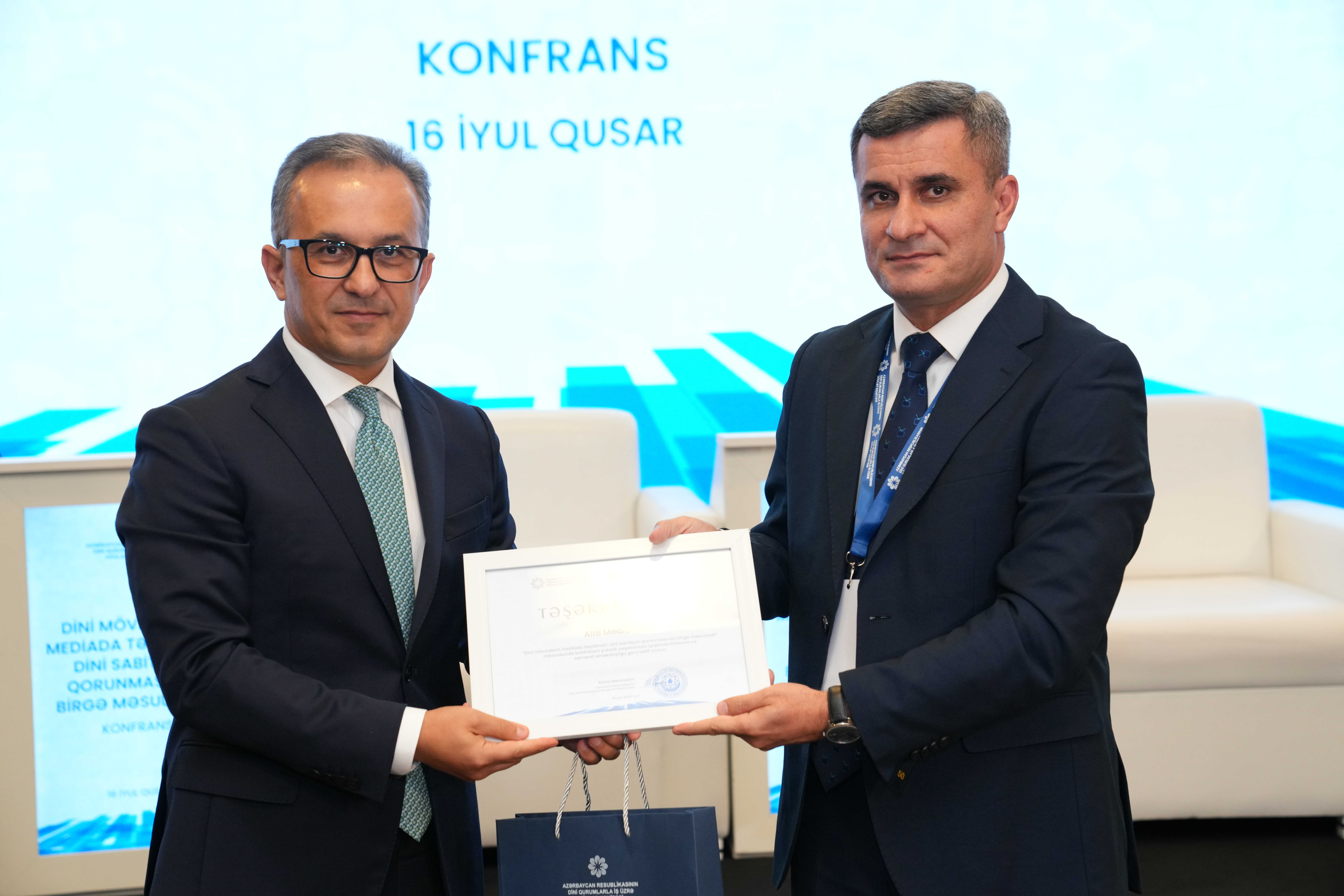 “Dini mövzuların mediada təqdimatı: dini sabitliyin qorunmasında birgə məsuliyyət” mövzusunda konfrans başa çatıb - Image 28